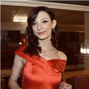 Ragazza disponibile per ripetizioni di inglese per elementari e medie